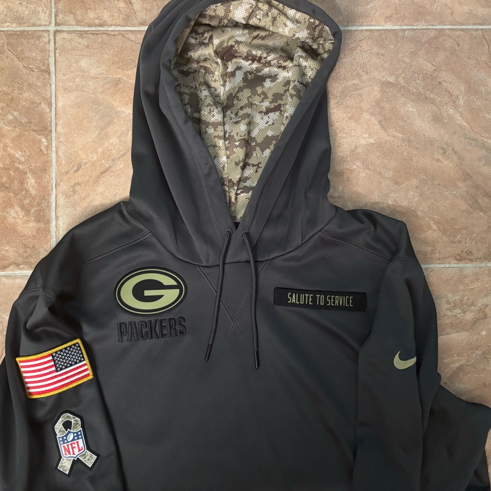 Nike Green Bay Packers Salute to Service Hoodie
